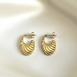 Aurelia Crescent Hoops
